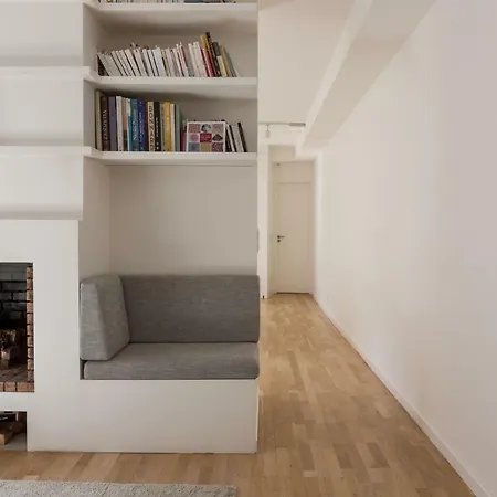 Veeve - Crisp Whites In The 16th Apartment *